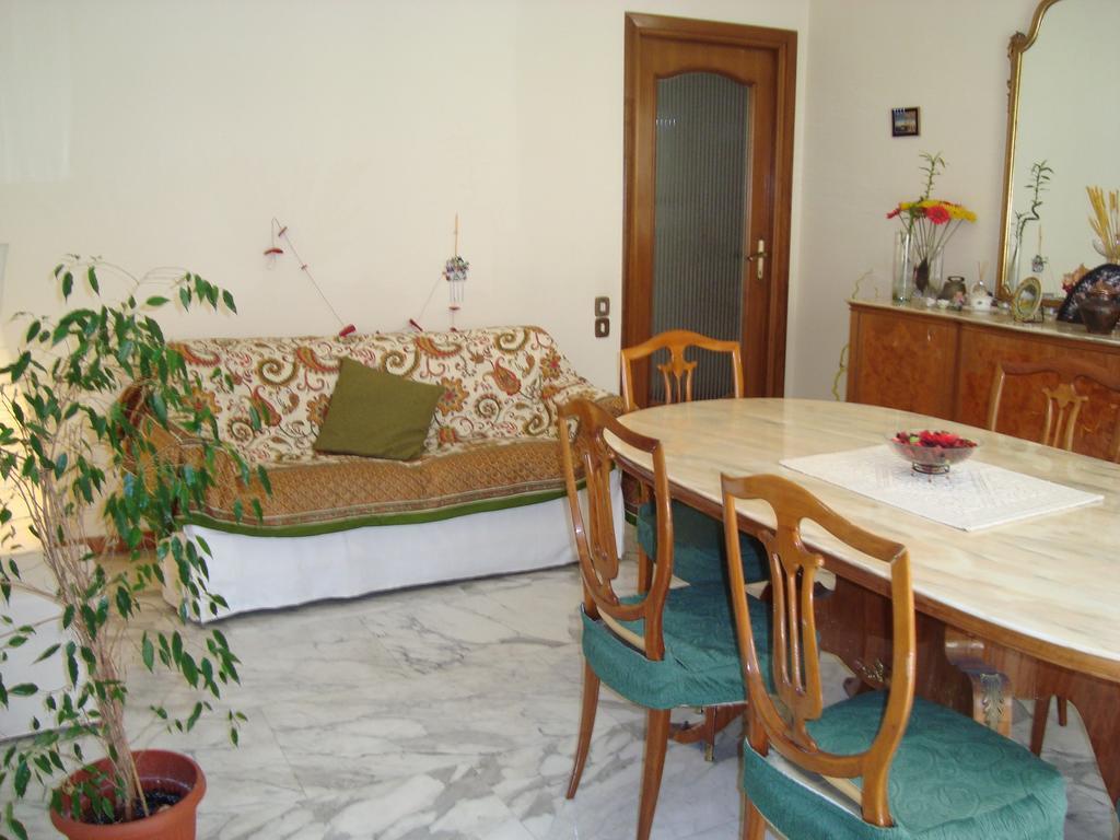 Villa Sciarra Rome Bilik gambar